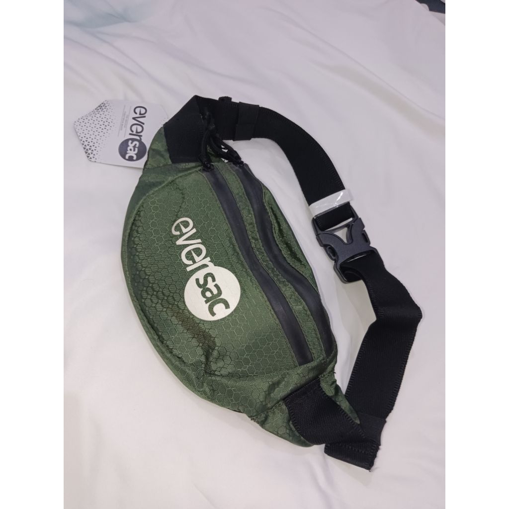Eversac Waist Bag Tas Pinggang Warna Hijau Army