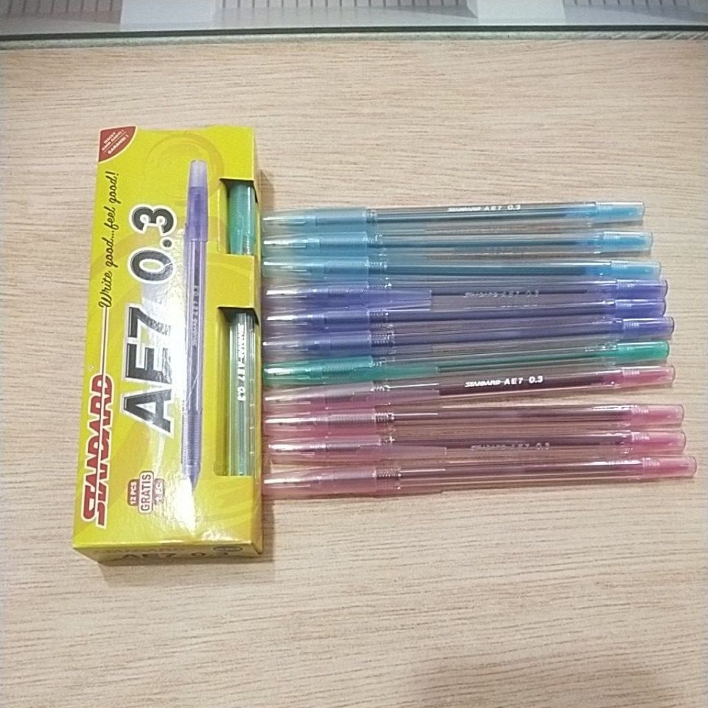 (12pcs) Pena standard ae7 0.3 hitam