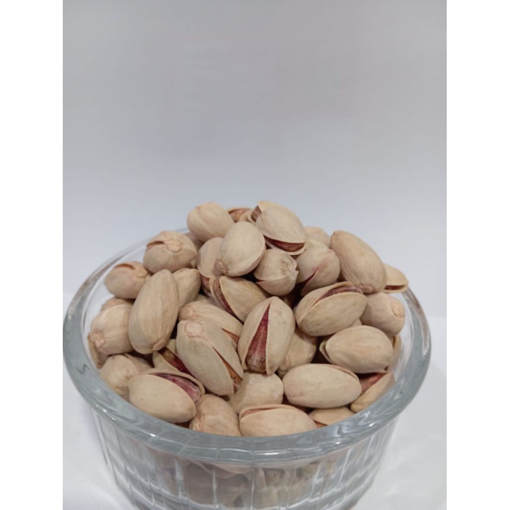 Kacang Pistachio panggang kulit 10kg