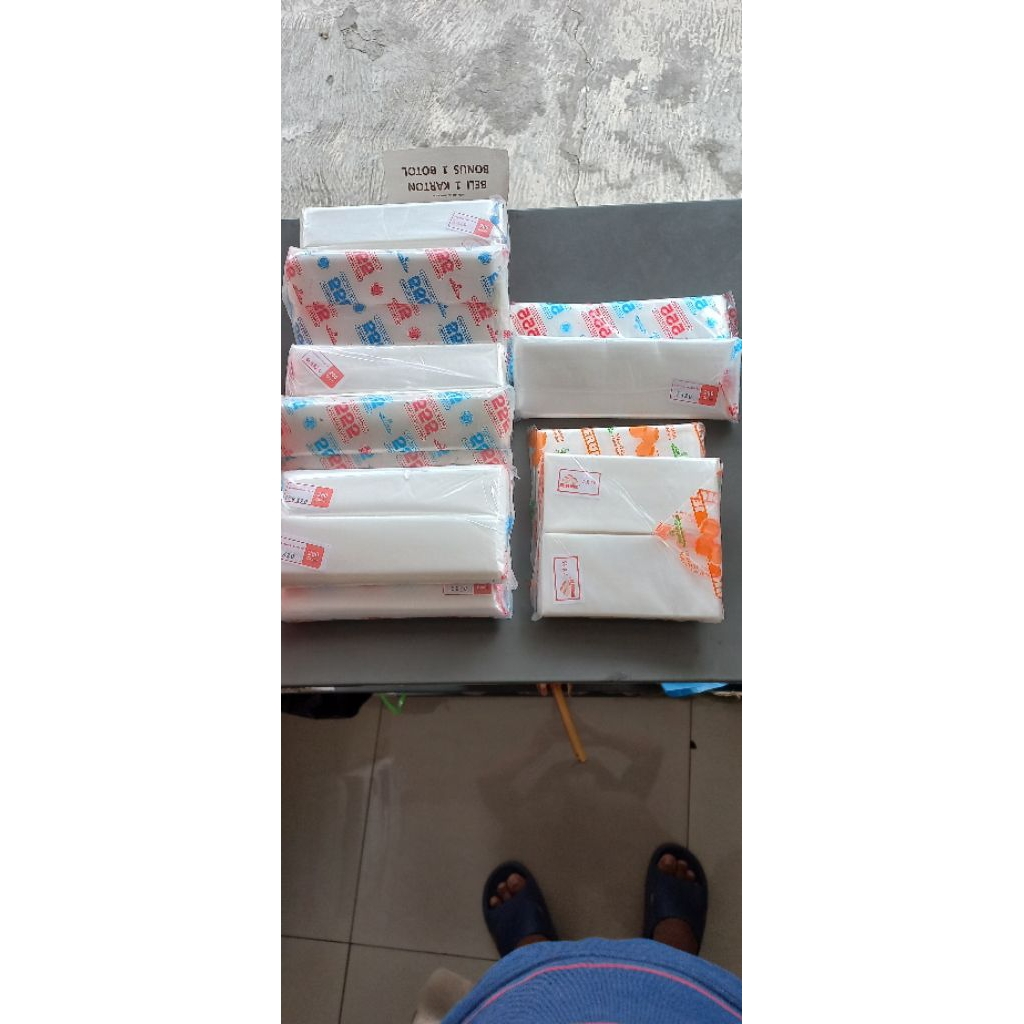 Plastik PE 4x20/4.5×20/5×20/7×15/7×20 es lilin, es mambo, es gabus per pack