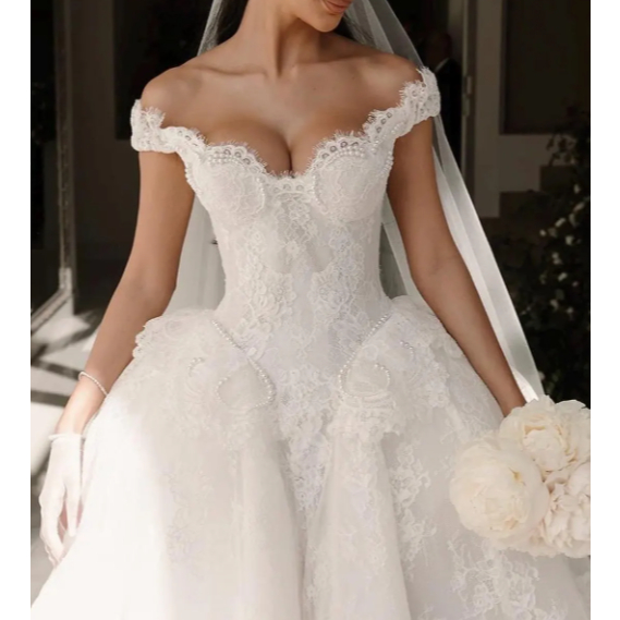 wedding dress  dengan  bahu  terlihat  sabrina  wedding gown [pernikahan   mewah  wedding gown  pern