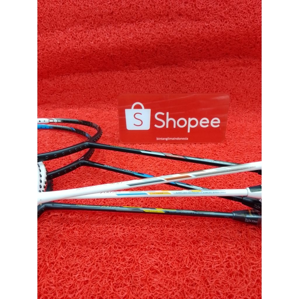 RAKET BADMINTON LINING WINDSTROM 700 PLUS