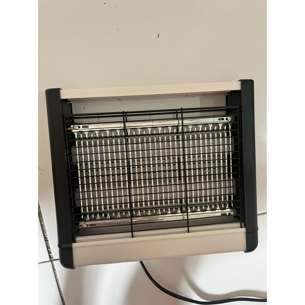 (Preloved) Penangkap Nyamuk Sinar UV Philips