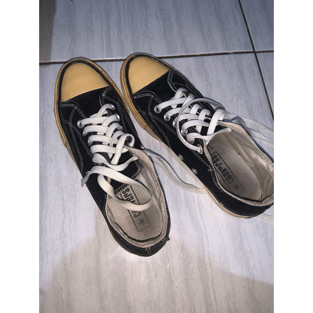 preloved sepatu convers