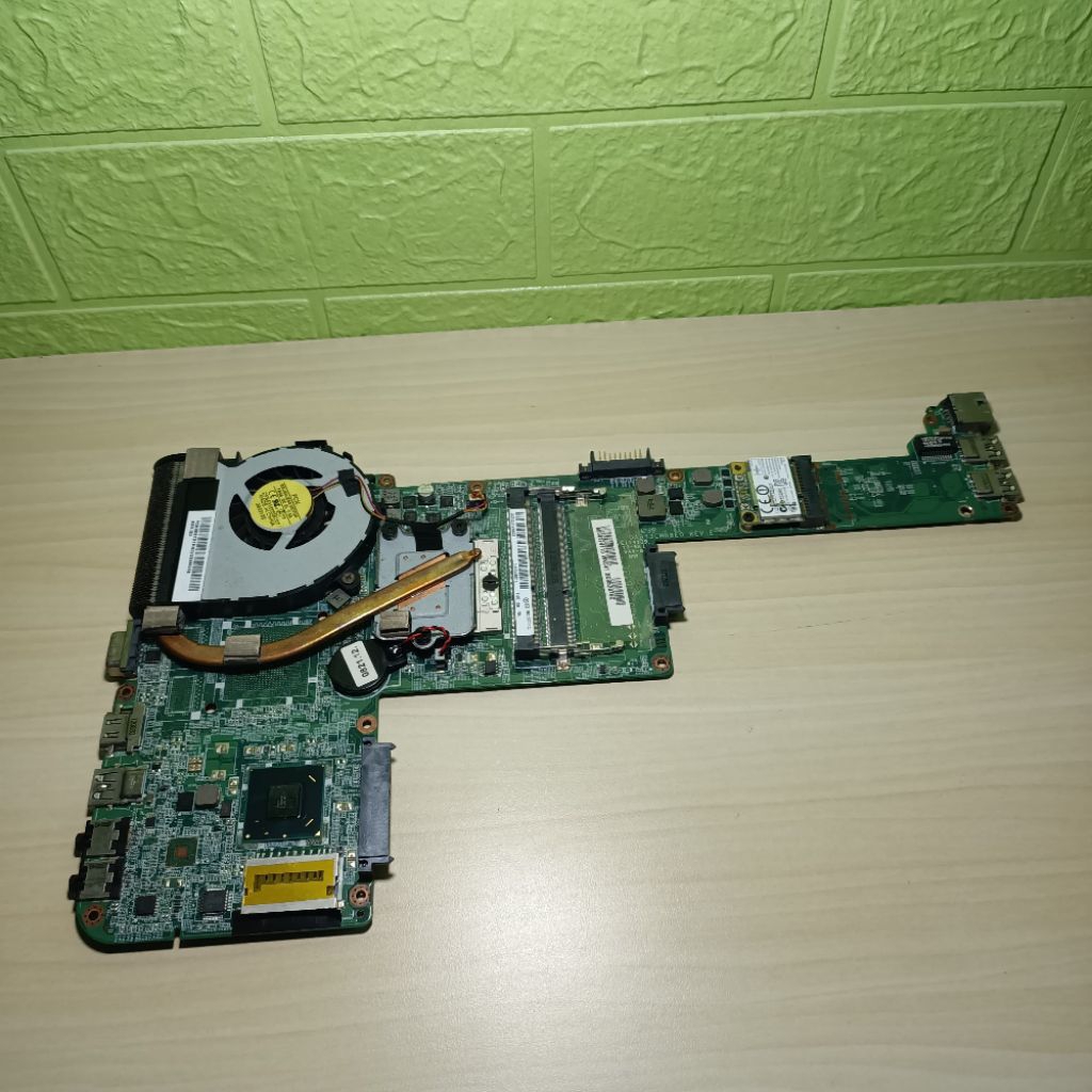 Motherboard Mainboard Mobo Mesin Normal Laptop Toshiba Satellite C800 C800D L840 C840 L840D