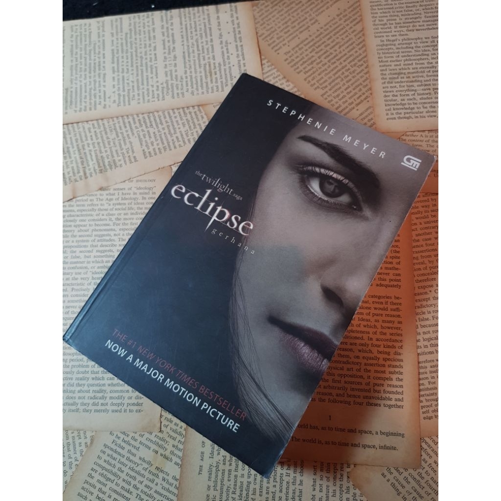Buku >  Eclipse (second kolpri)