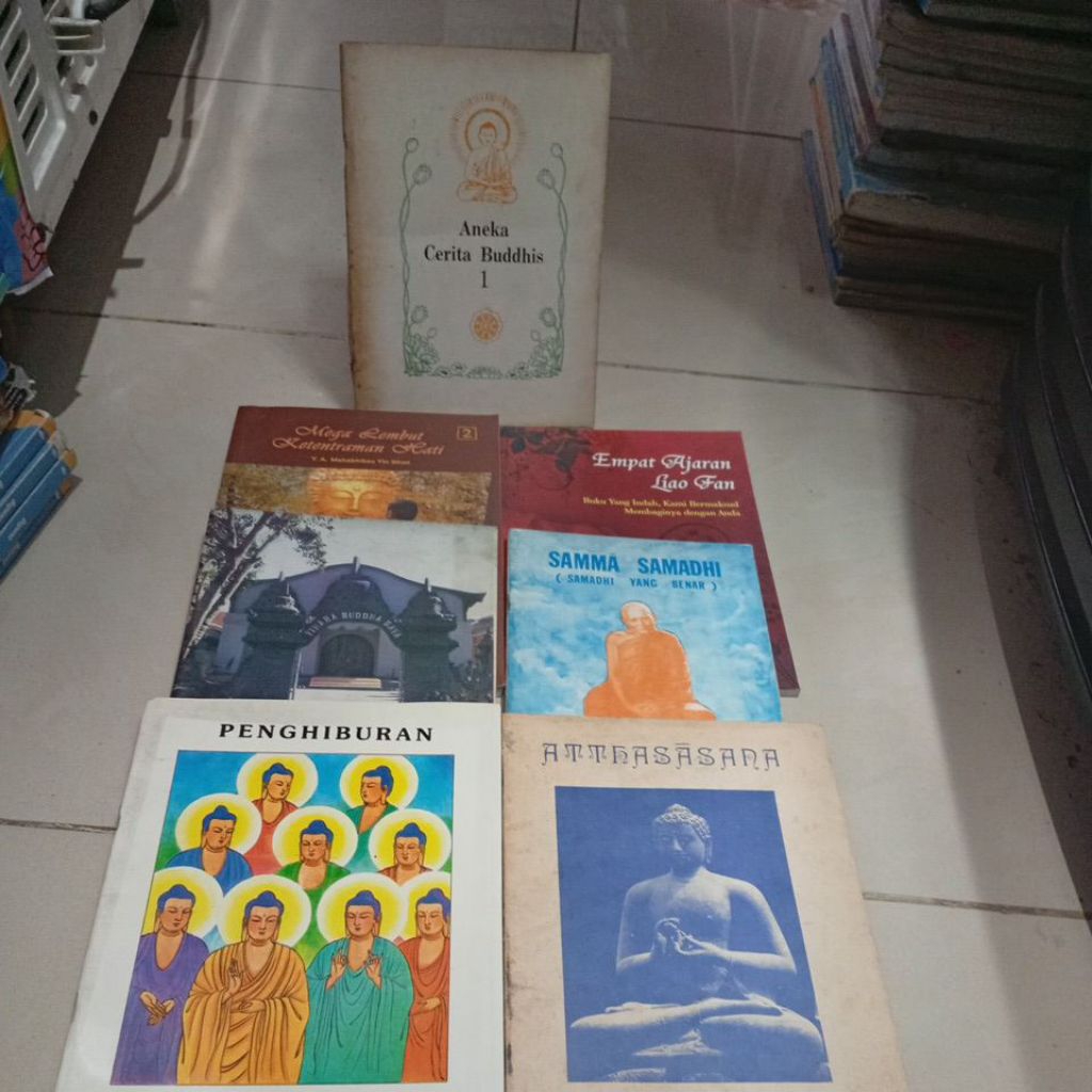 Buku Agama Buddha