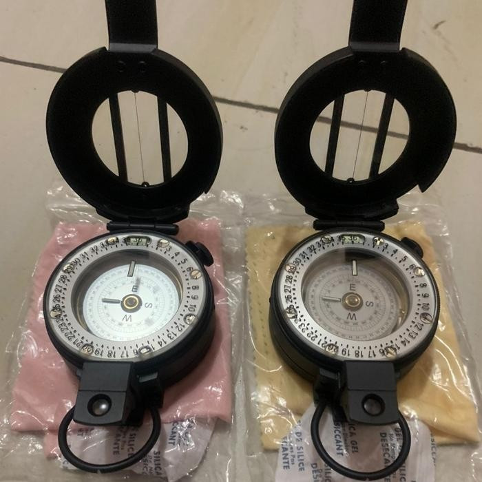 Kompas Prisma Francis Barker M73 Original