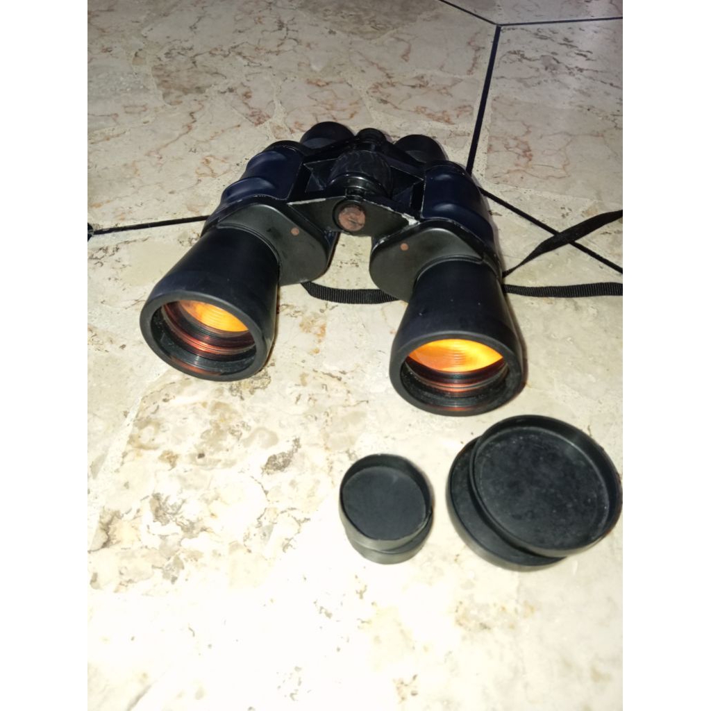 Teropong binokular Nikon