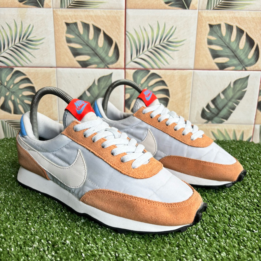 Sepatu Nike Daybreak 37 second