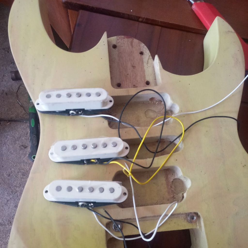 PTP PU UNLICO Original Squier NECK . MIDLE  . BRIDGE
