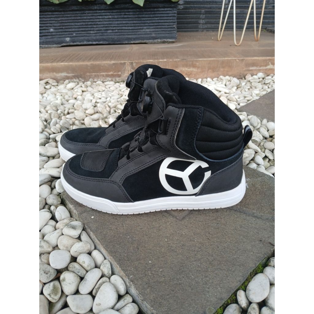 Sepatu Yellow Corn YS 002 Ukuran 42