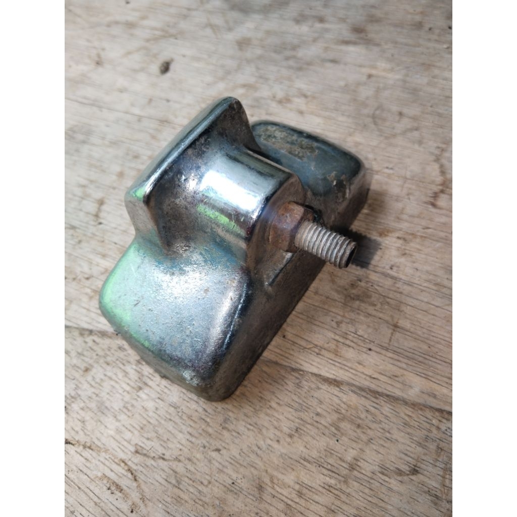 CANGKANG SEIN DEPAN YAMAHA V75 ORIGINAL IMASEN JAPAN