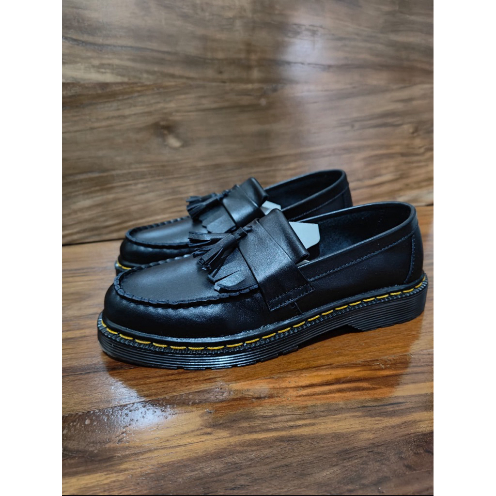 Sepatu Loafers adrian tassel Pria / wanita // kulit asli