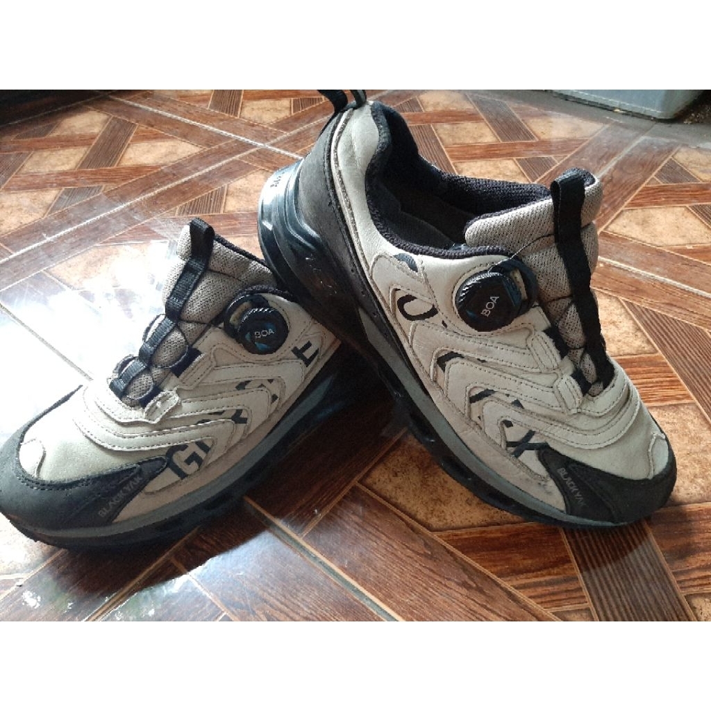 Sepatu gunung #Blackyak 41/260