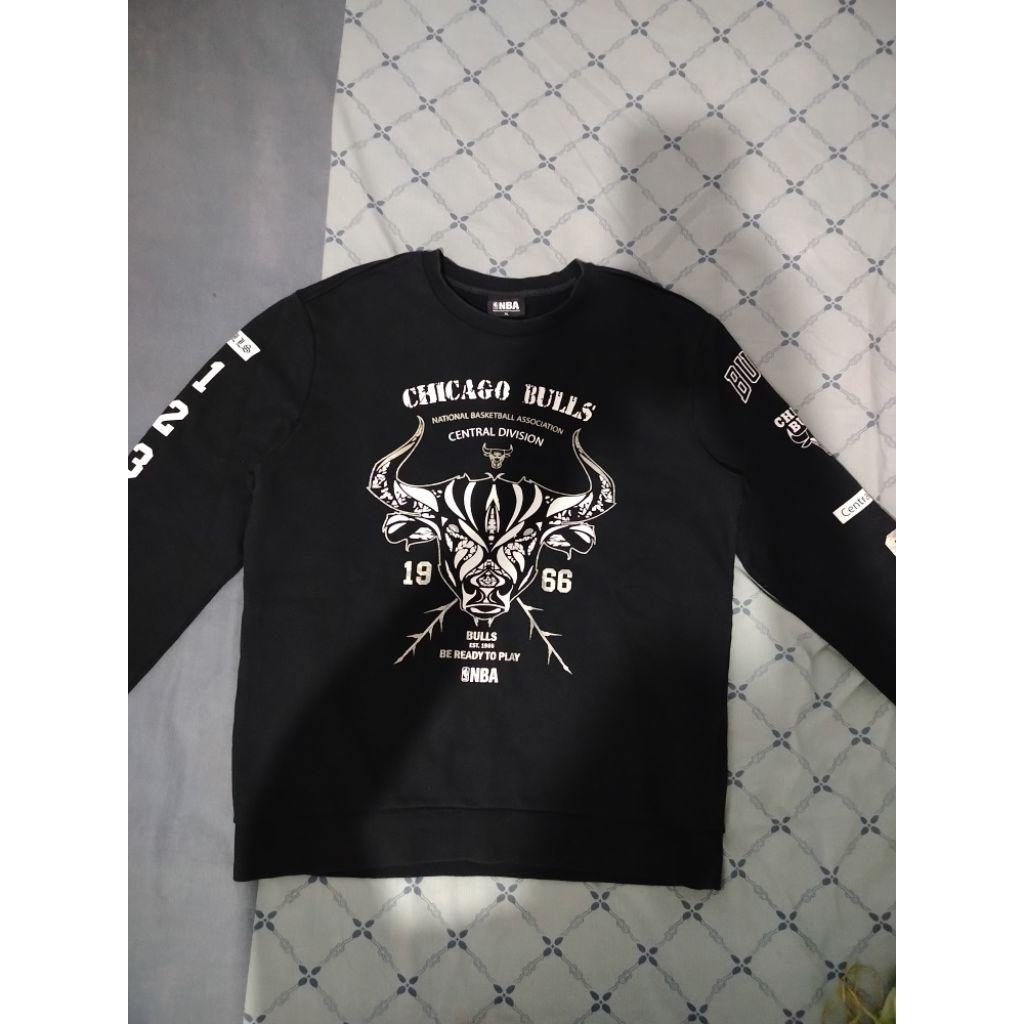 CREWNECK NBA CHICAGO BULLS ORIGINAL BRAND (rare item)