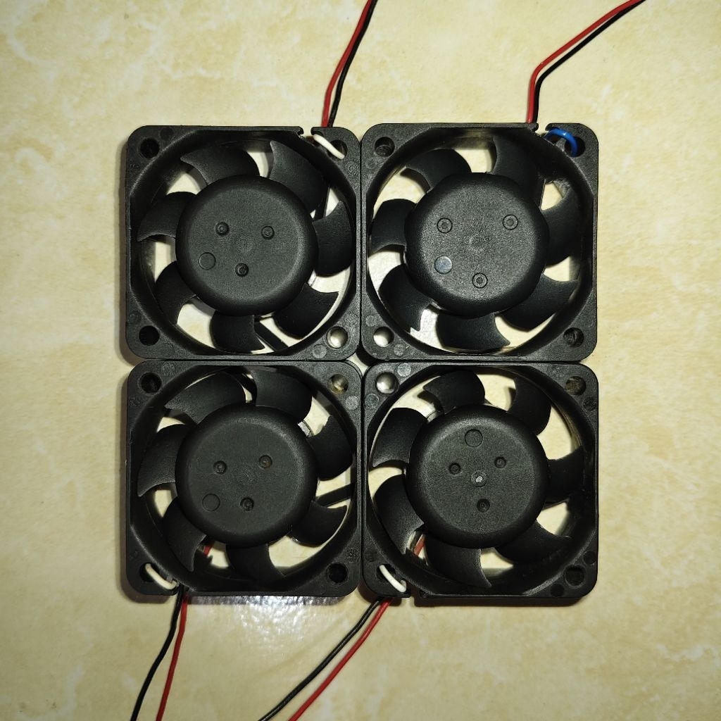 Kipas DC Delta 4x4 CM tebal 1,5 CM 12V 0,35A