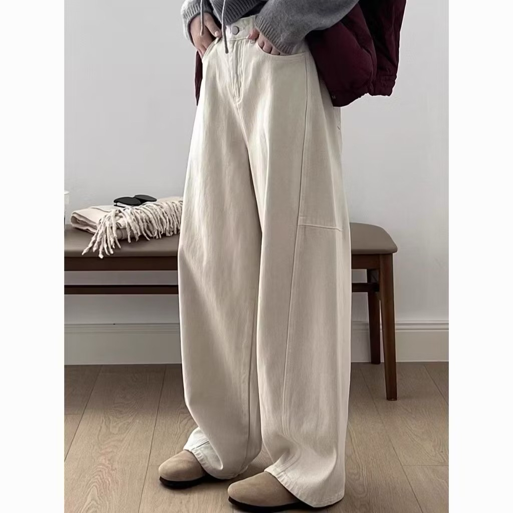 Preloved barrel jeans broken white