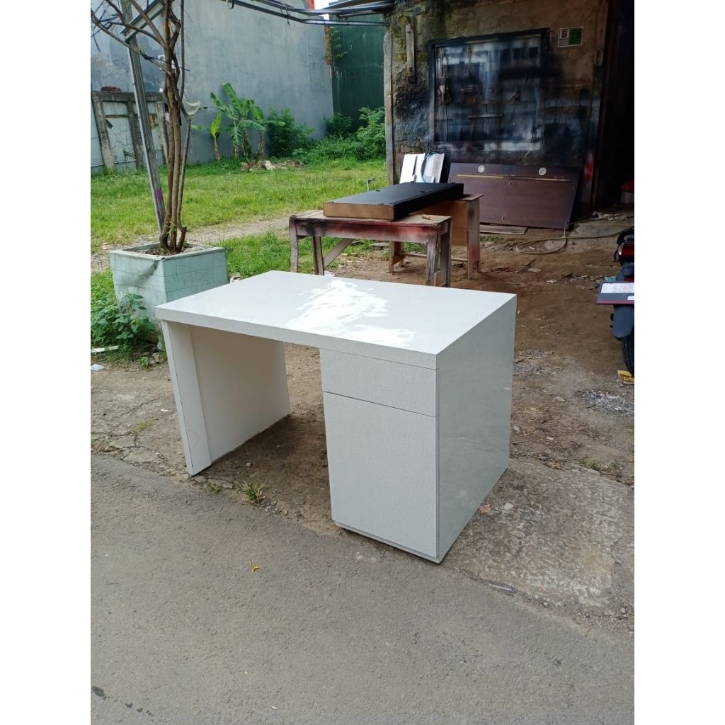 Meja Kursi Sekolah Tipe Titanium