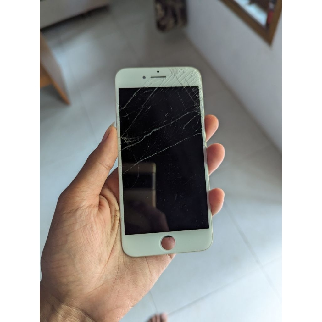 lcd iPhone 8 copotan original