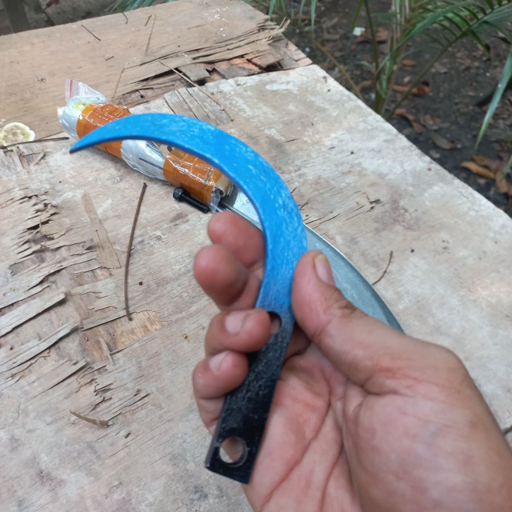 Taji/jalu egrek sawit