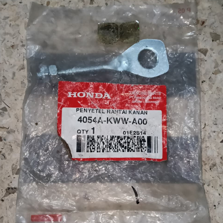 Setelan Rantai Honda Revo 110 Setelan rantai revo 110 Stelan rantai revo 110 Anting anting revo 110 