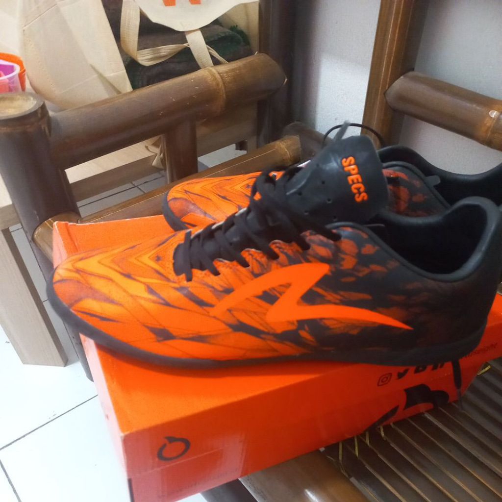 Sepatu Futsal Specs Original No 43 (Second)