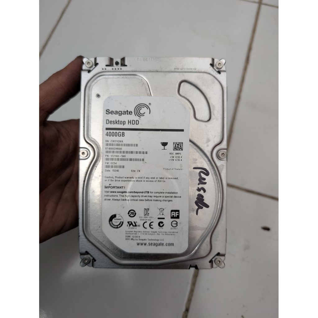 HDD 4tb 3.5" rusak. kondisi asli belum bongkar