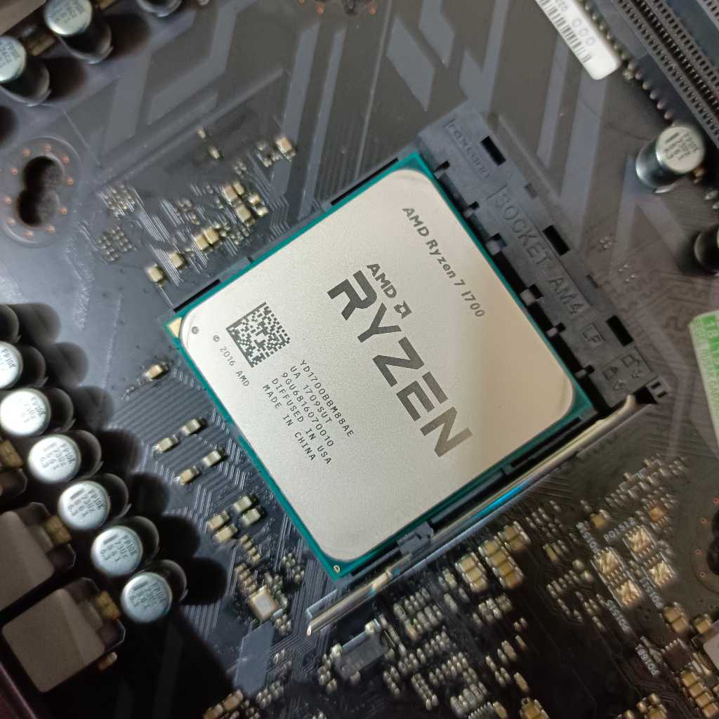 Processor AMD RYZEN 7 1700 1700X 1800X Socket AM4