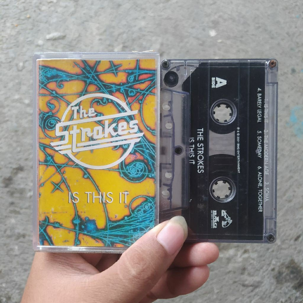 Kaset Pita The Strokes - Is This It