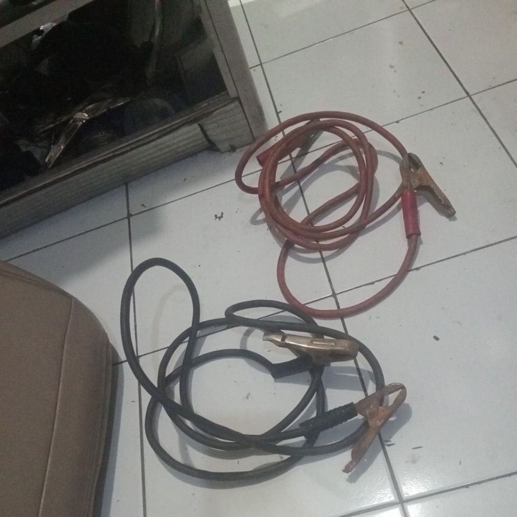 kabel jemperan accu aki mobil
