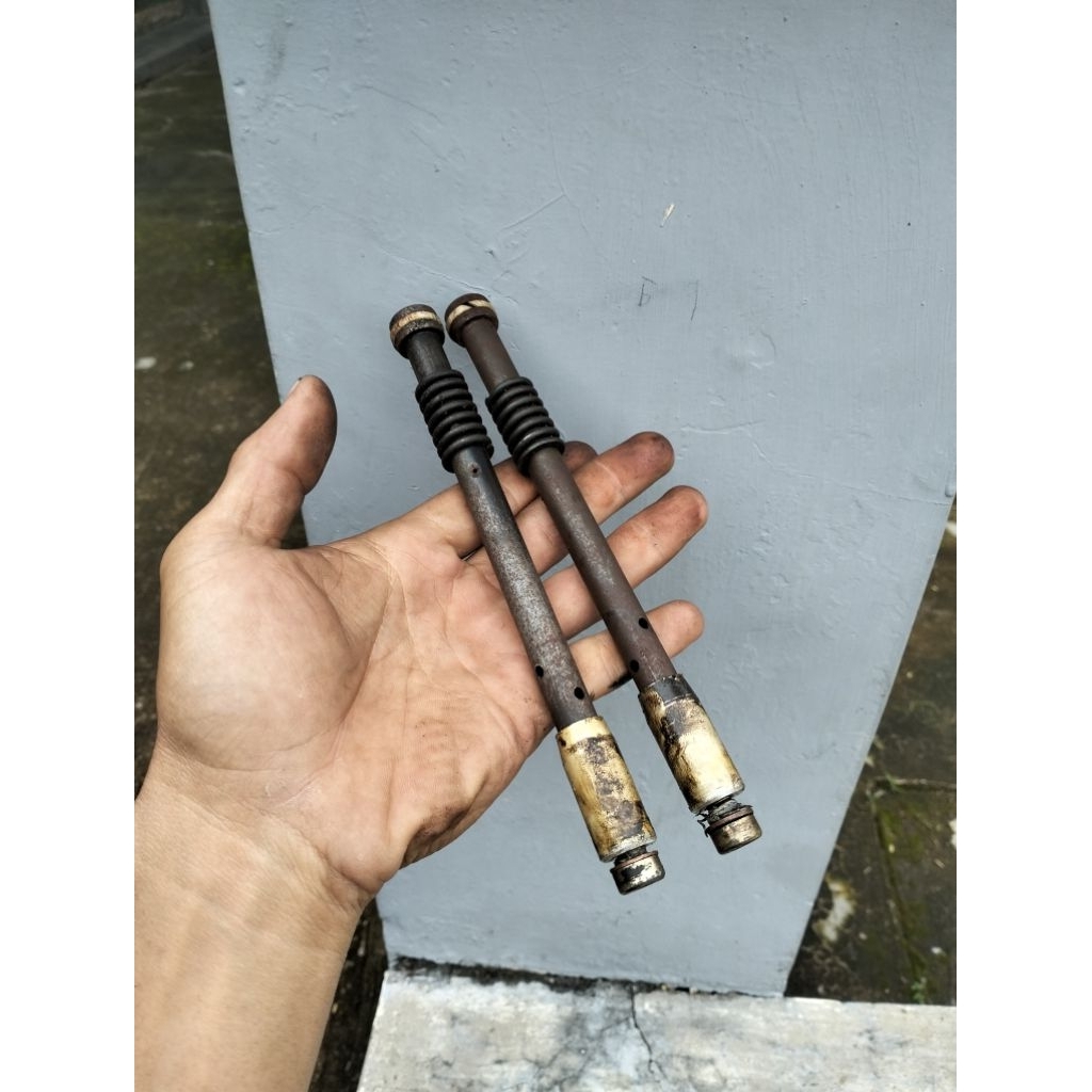 Sulingan skok shock depan honda win100 original