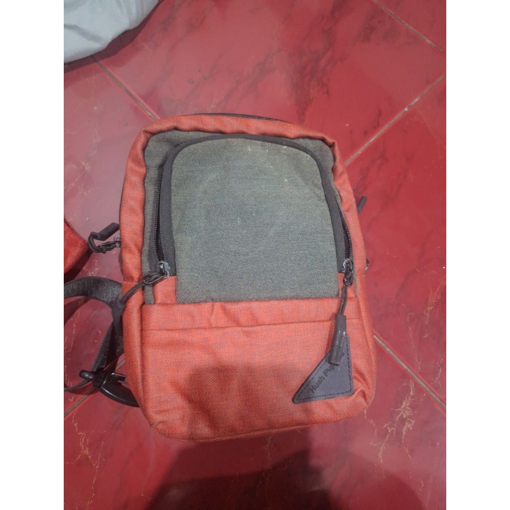 Second Sling Bag Hush Puppies Original