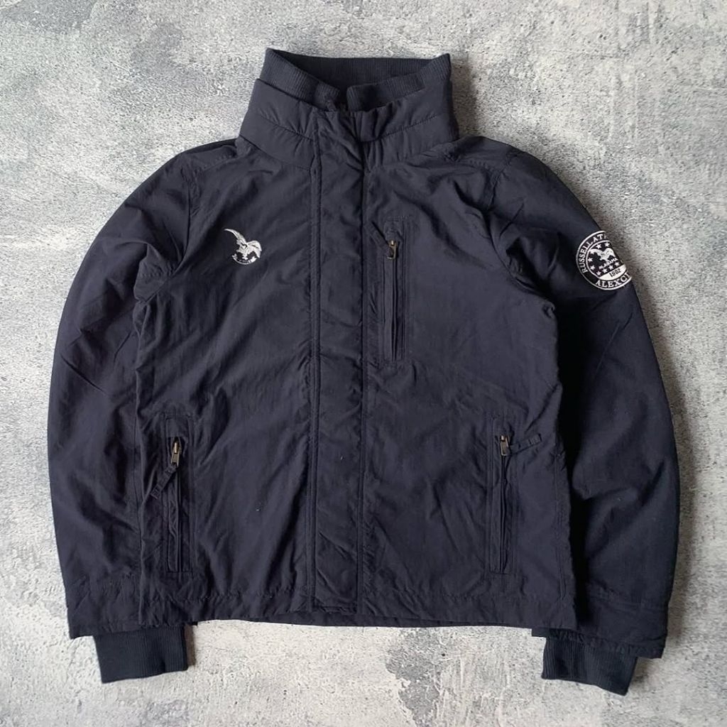 JAKET TEBAL RUSSEL ATHLETIC