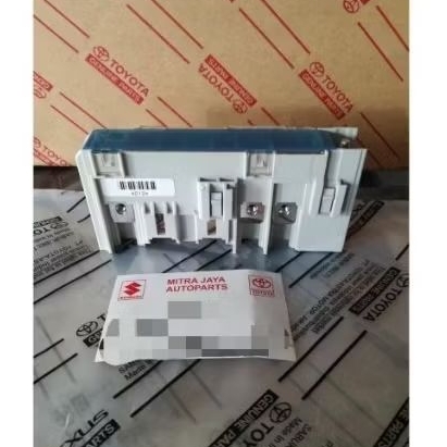 Box sekring/ fuse box Innova Fortuner Hilux