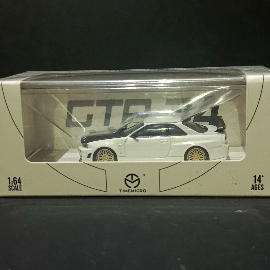 TIME MICRO NISSAN SKYLINE GTR R34 WHITE CARBON HOOD