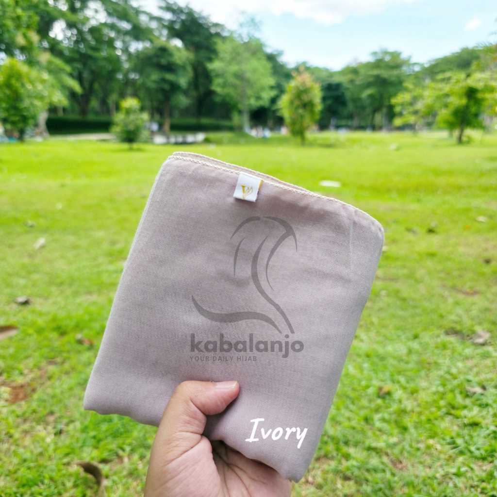 Embun - Hijab Segiempat Paris Jadul Varisha Ivory