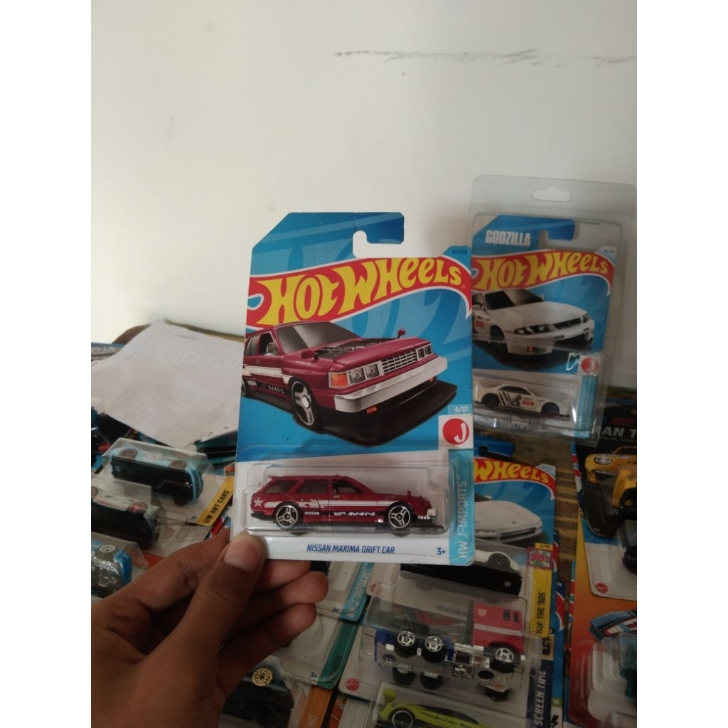 Hotwheels Nissan maxima drift