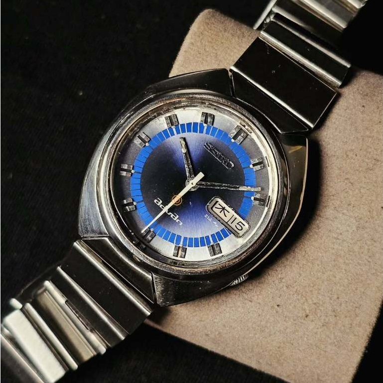 Vintage Seiko Advan Blue Gradient Dial