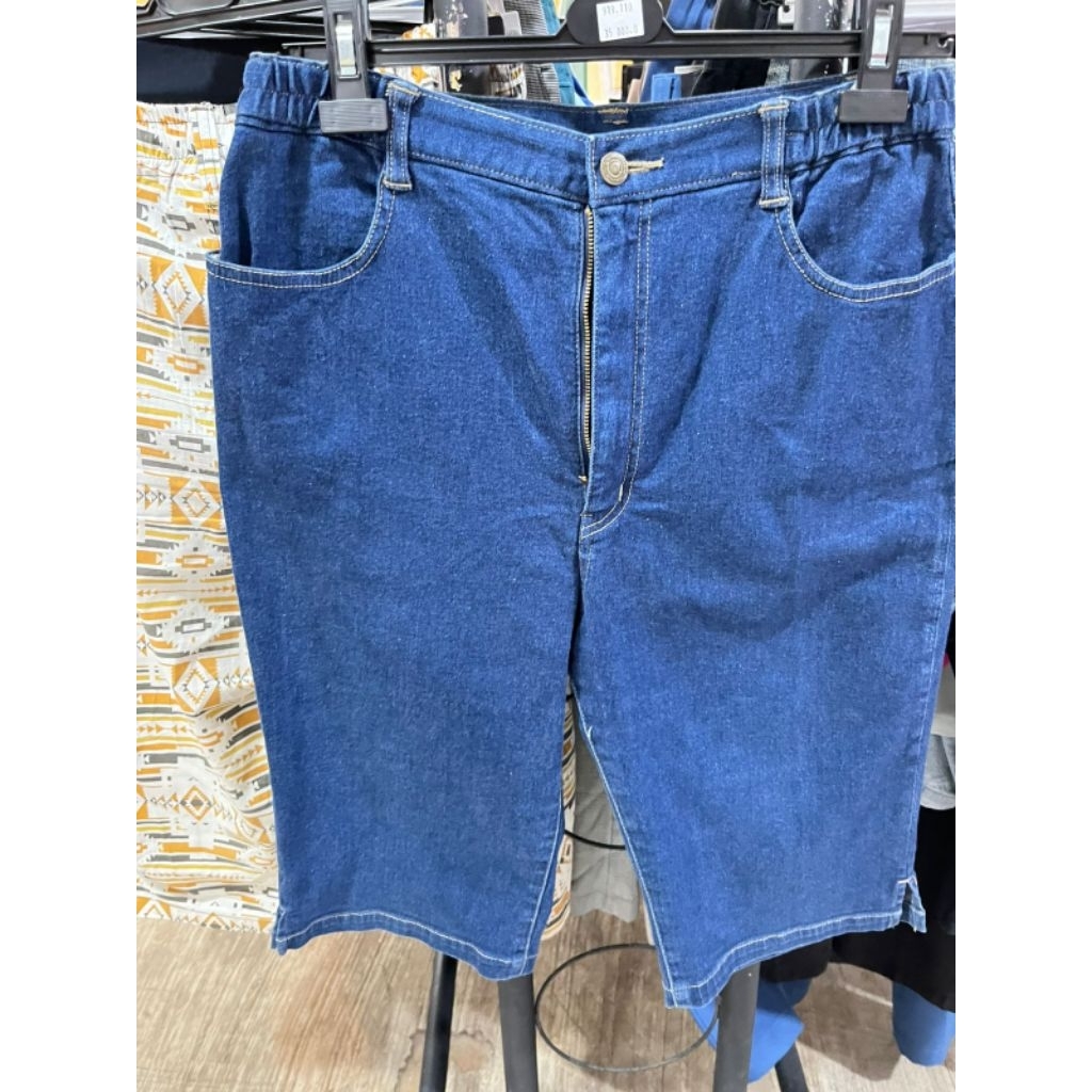 Celana Pendek Levis Pria