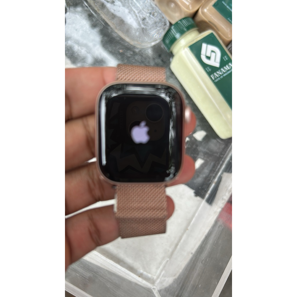 jam Apple iWatch 10 Minus lupa iCloud dan sandi  yang lain masih ori
