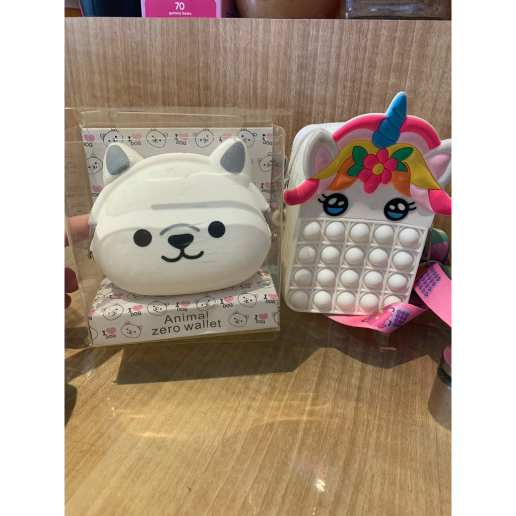 Tas dan dompet silikon karakter lucu