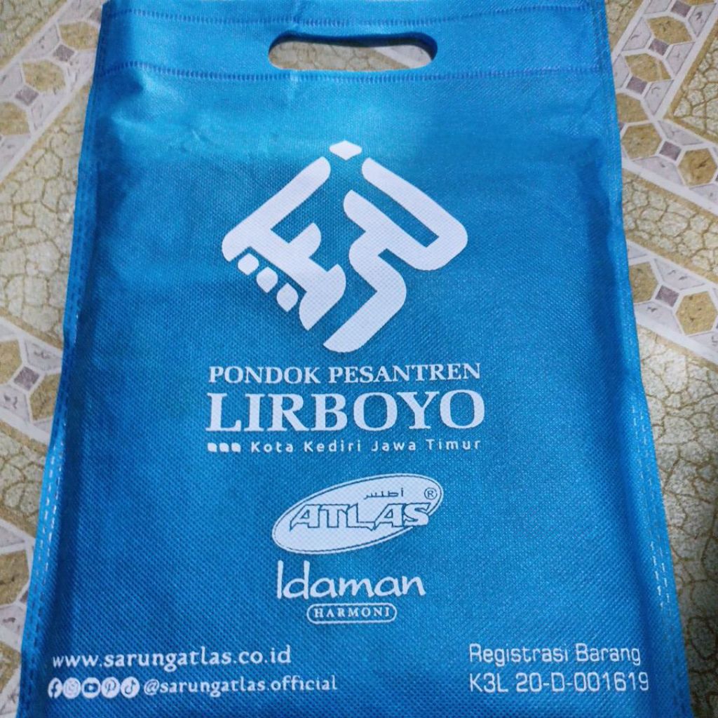 SARUNG IDAMAN BIRU LIRBOYO | 100% Original