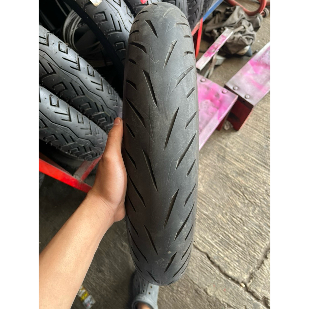 battlax s22 110/70-17 like new