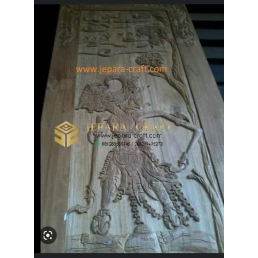Pintu Rumah Ukiran Wayang Gatot Kaca