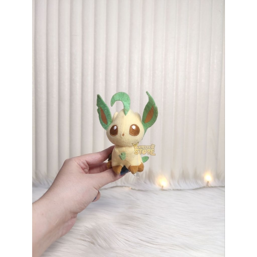 Gantungan Pokemon Leafeon - Pokemon Center