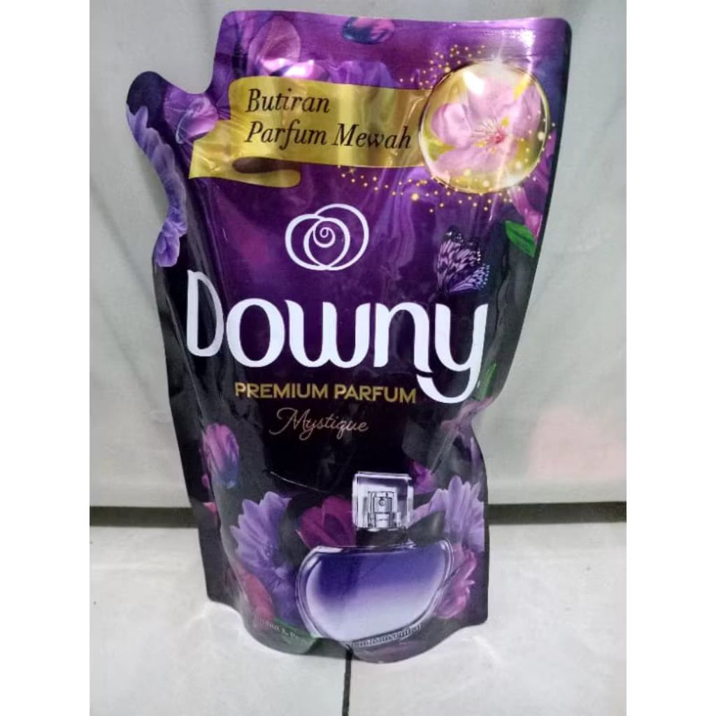Downy Mystique 600ml / Downy pewangi pakaian 600ml / Downy refill mystique pewangi dan pelembut