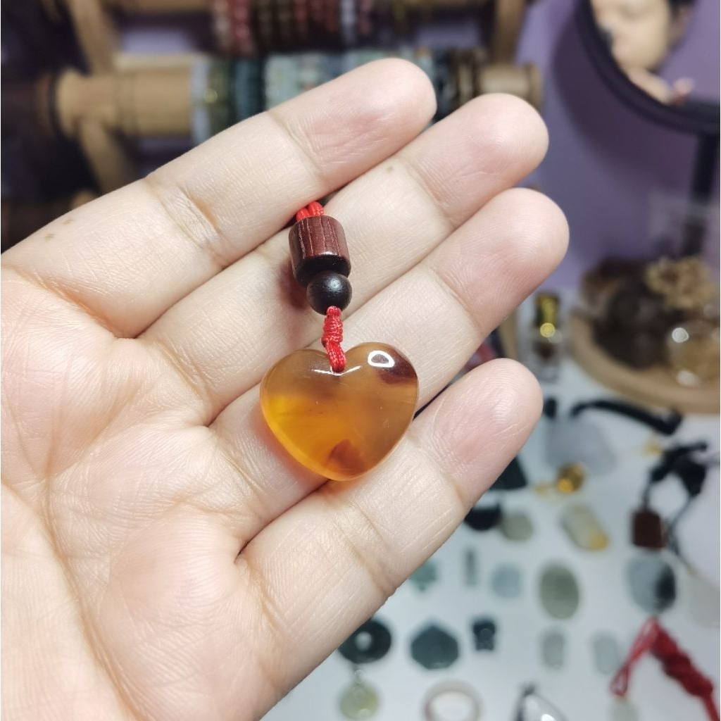 Burma Tea Amber Kalung Kesehatan Bentuk Hati