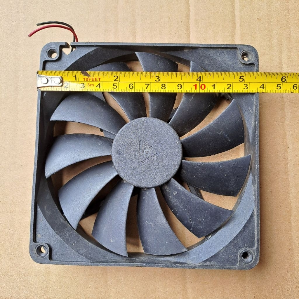 Fan DC 13-14cm 12v / Kipas DC 12v Ukuran 13-14cm Bekas Normal