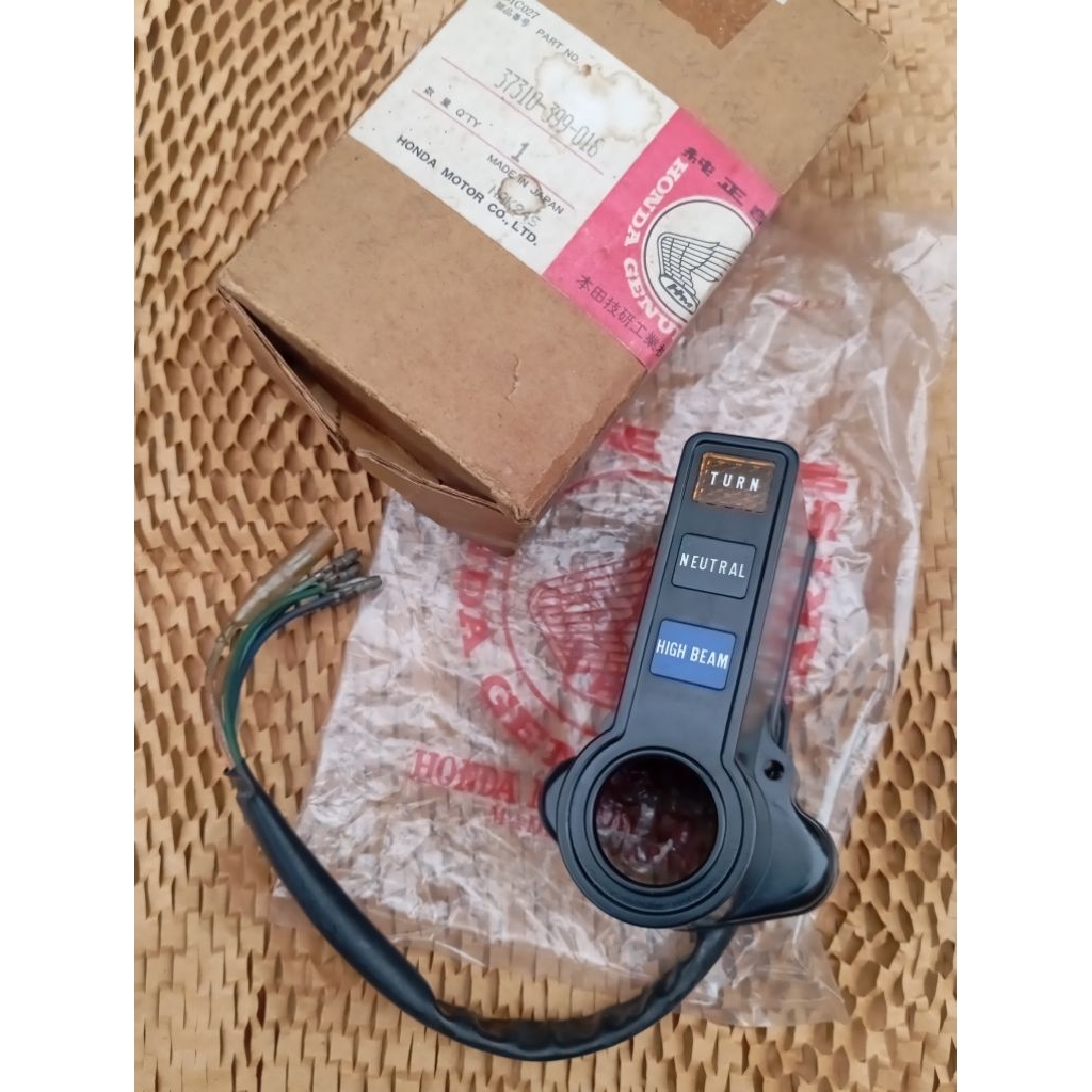 37300-439-000 Case, pilot box,cover kunci kontak Honda GL100 125 original